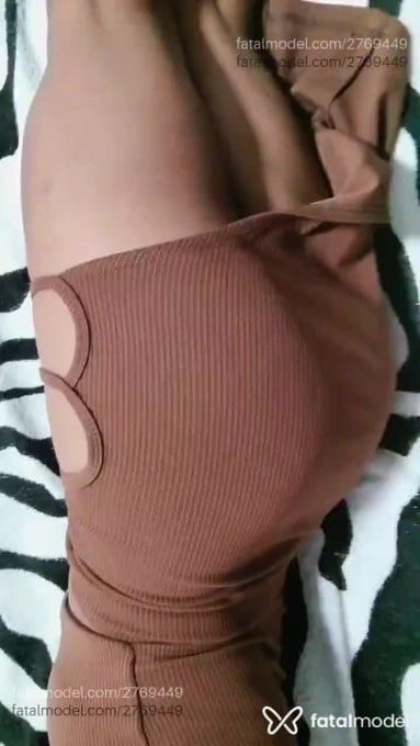 Acompanhante mulher morena (o) de olhos castanhos em São José Acompanhante mulher morena (o) de olhos castanhos em São José - Mirella Silva