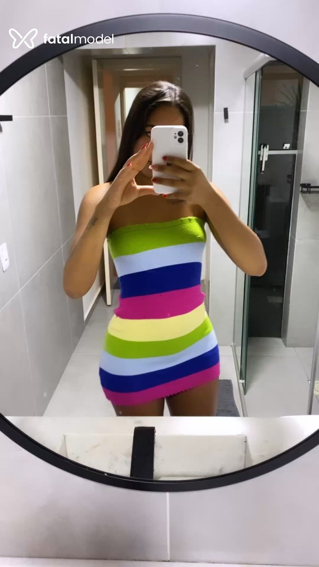 Acompanhante mulher com cabelo castanho de olhos castanhos - Zury Ferraz