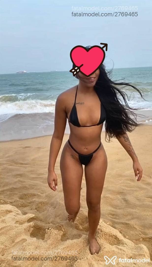 Acompanhante mulher com cabelo castanho de olhos castanhos - Zury Ferraz