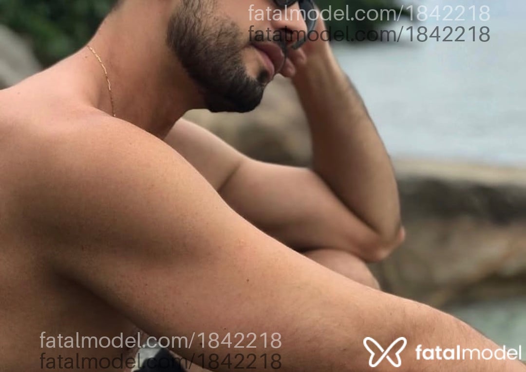Acompanhante homem com cabelo castanho de olhos castanhos em Ipatinga - Nicolas Campos