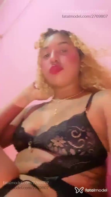 Acompanhante mulher loira (o) de olhos castanhos em Parauapebas - Ester