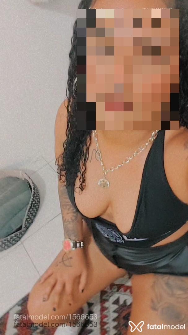 Acompanhante mulher morena (o) de olhos castanhos - Olyverzinha