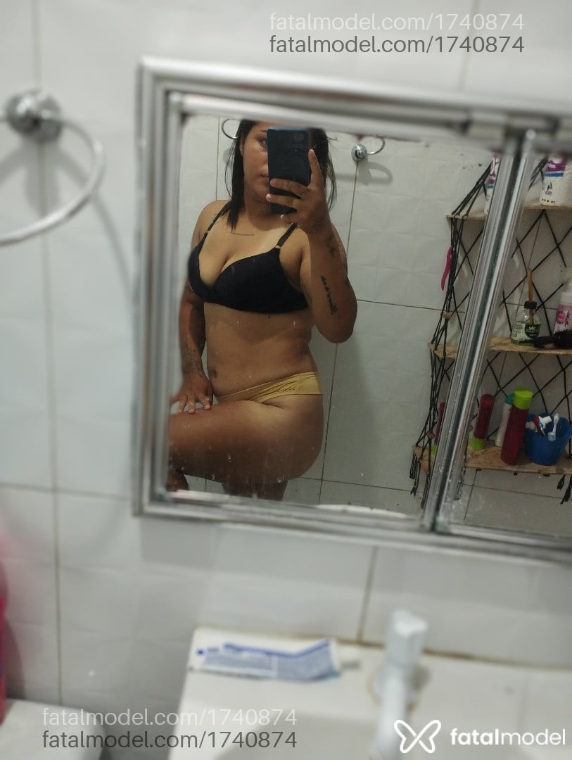 Acompanhante mulher com cabelo castanho de olhos castanhos em Maceió - Julia Fonseca