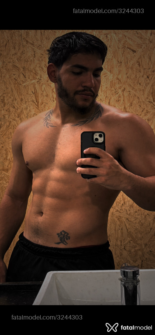 Acompanhante homem morena (o) de olhos pretos - Wesley Acompanhante homem morena (o) de olhos pretos - Wesley