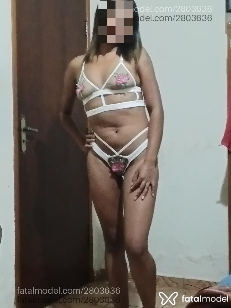 Acompanhante mulher morena (o) de olhos castanhos em Virtual Acompanhante mulher morena (o) de olhos castanhos em Virtual - Sasha