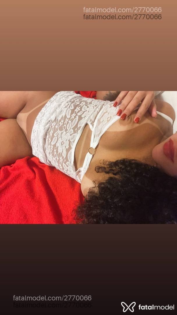 Acompanhante mulher morena (o) de olhos pretos - Lara Santos