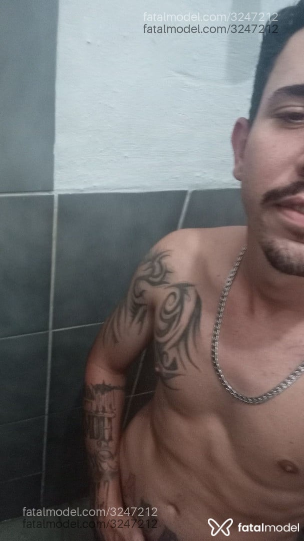 Acompanhante homem com cabelo castanho de olhos castanhos em Campinas - Criss