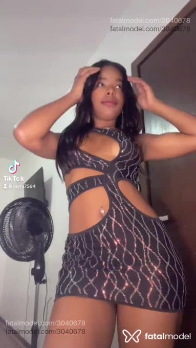 Acompanhante mulher morena (o) de olhos pretos em Florianópolis Acompanhante mulher morena (o) de olhos pretos em Florianópolis - Lua