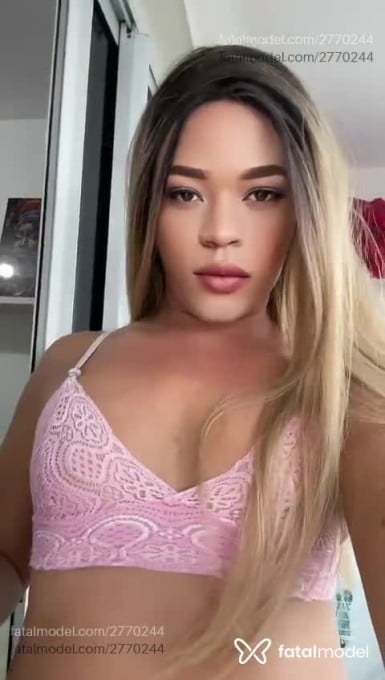 Acompanhante mulher trans loira (o) de olhos mel em Feira de Santana - Aline Barbosa