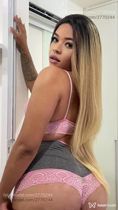 Acompanhante mulher trans loira (o) de olhos mel em Feira de Santana - Aline Barbosa