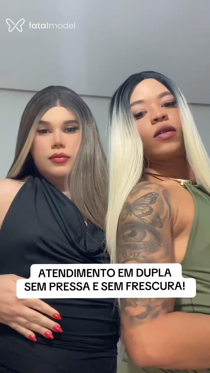 Acompanhante mulher trans loira (o) de olhos mel - Aline Barbosa