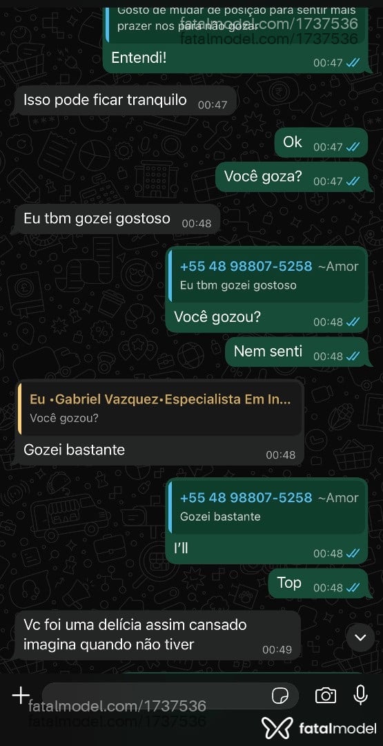 Acompanhante homem morena (o) de olhos castanhos em Itapema - Derrick Ferrarie