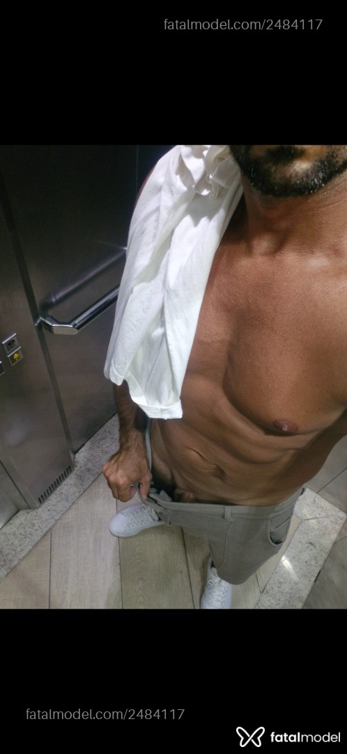 Acompanhante homem morena (o) de olhos pretos em Rio de Janeiro - Thiago