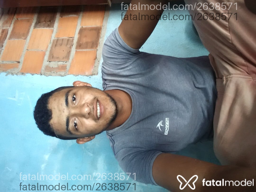 Acompanhante homem morena (o) de olhos pretos em Caldas Novas - Daniel