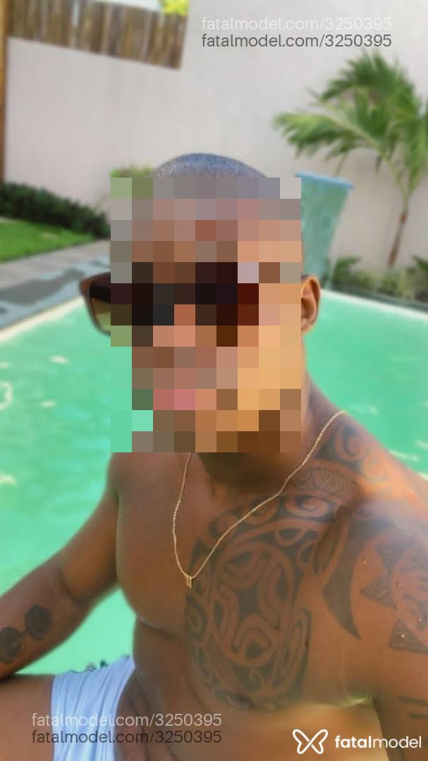 Acompanhante homem morena (o) de olhos pretos em Salvador - Ébano