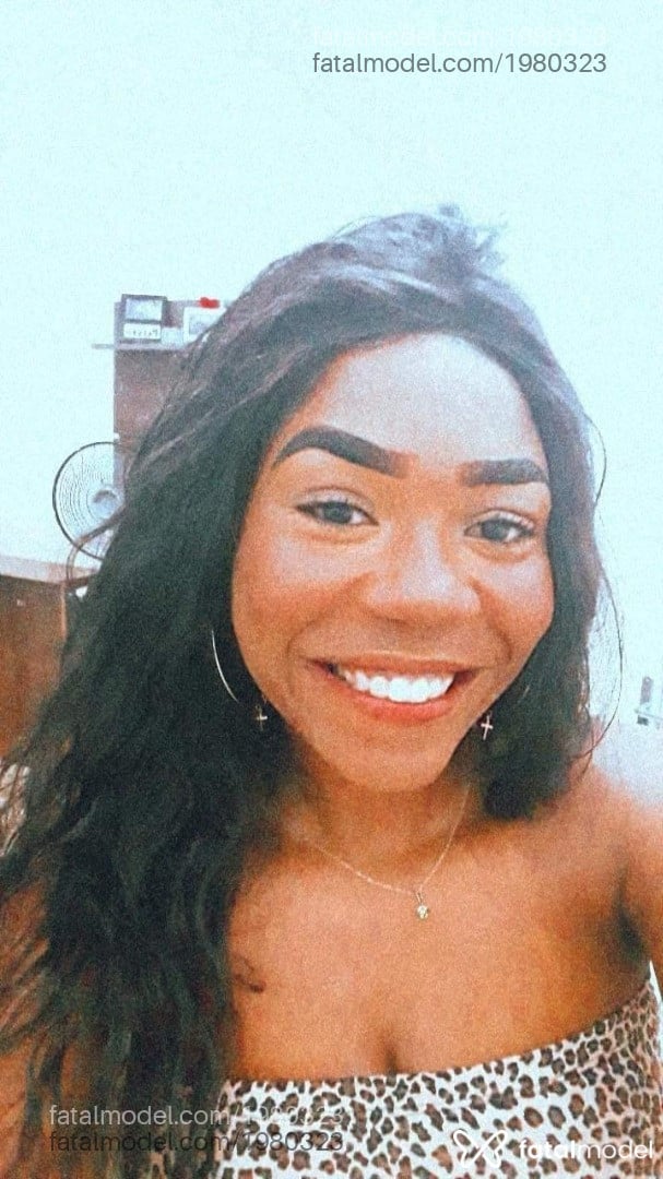 Acompanhante mulher morena (o) de olhos pretos em Aracruz - Brenda Cardoso