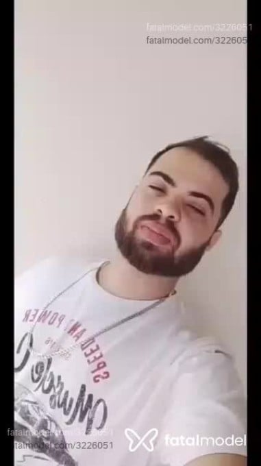 Acompanhante homem com cabelo castanho de olhos castanhos em Toledo Acompanhante homem com cabelo castanho de olhos castanhos em Toledo - Sadan Henrique