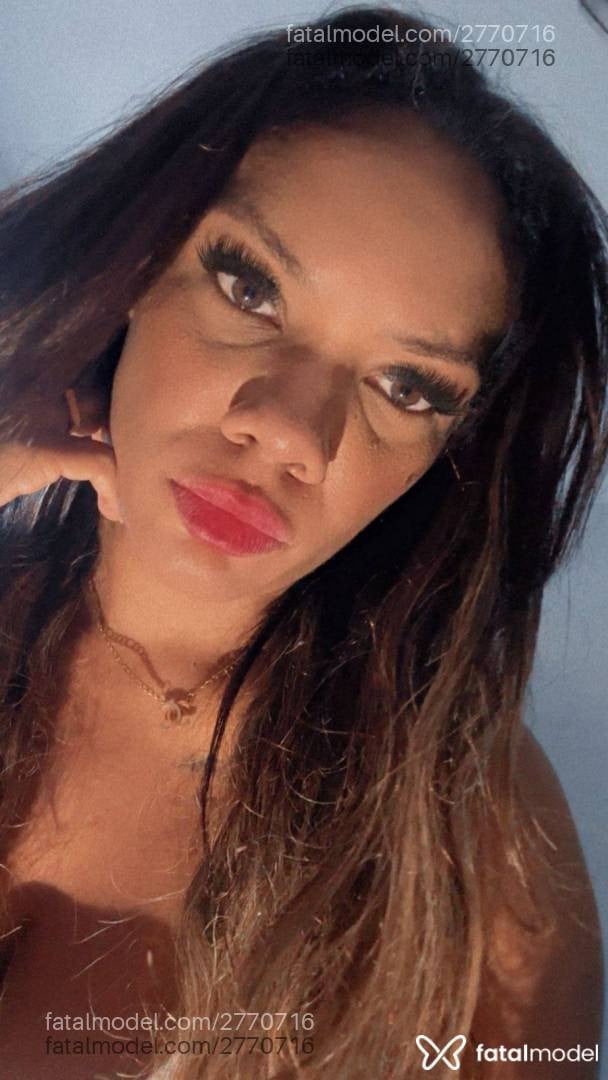 Acompanhante mulher morena (o) de olhos castanhos em Volta Redonda - índiia