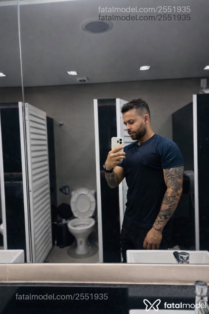 Acompanhante homem com cabelo castanho de olhos castanhos em Belo Horizonte - Ygors