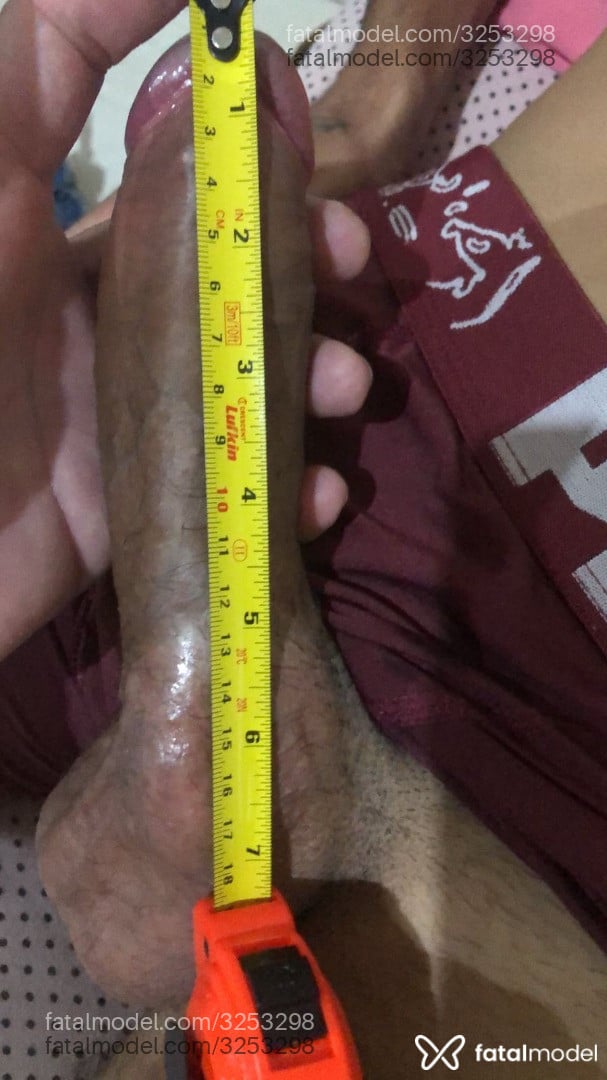 Acompanhante homem morena (o) de olhos castanhos em Canarana Acompanhante homem morena (o) de olhos castanhos em Canarana - Pedro