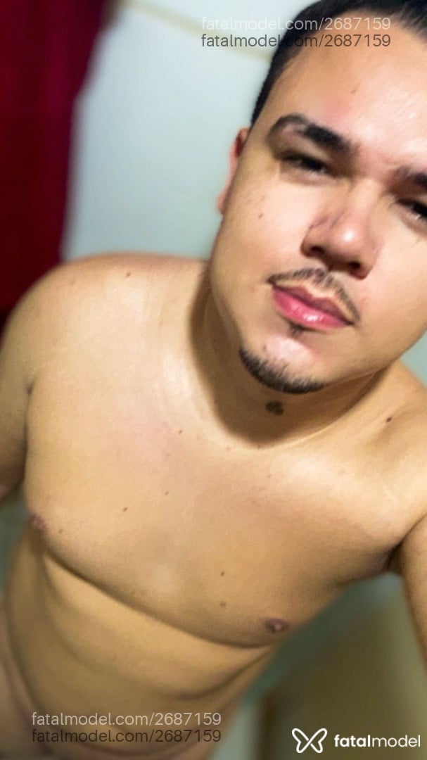Acompanhante homem com cabelo castanho de olhos castanhos em Fortaleza - José