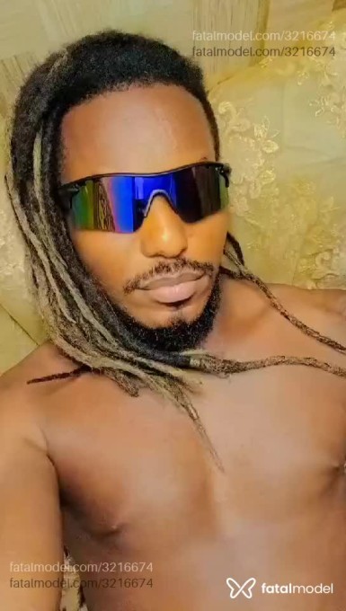 Acompanhante homem com cabelo castanho de olhos castanhos em Rio de Janeiro - Leonardo