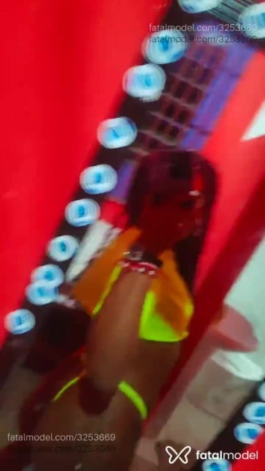 Acompanhante mulher com cabelo castanho de olhos castanhos em São Paulo - Ayla Queiroz