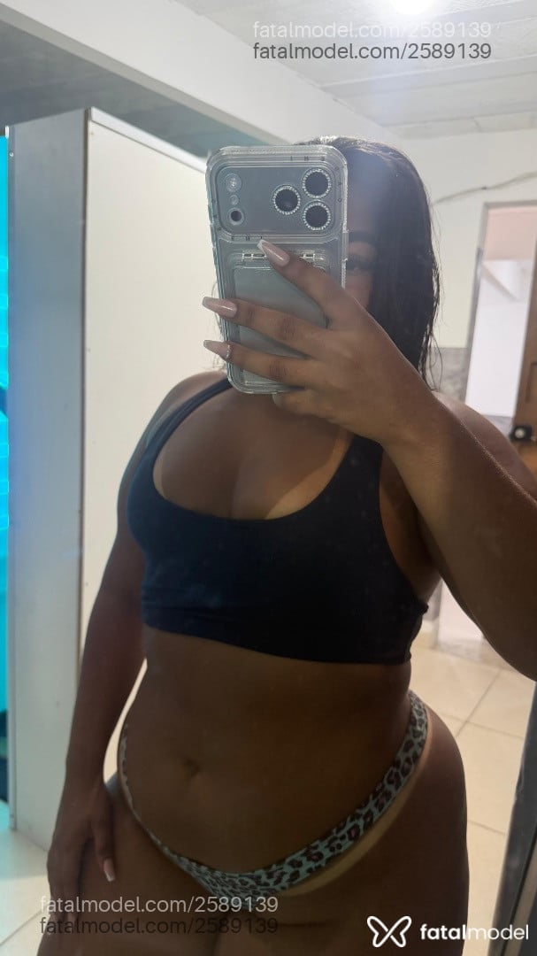 Acompanhante mulher morena (o) de olhos pretos em Rio de Janeiro - Rubi Vieira