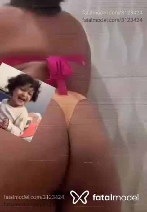 Acompanhante mulher trans com cabelo castanho de olhos castanhos em Rio de Janeiro - Micaella Sophia