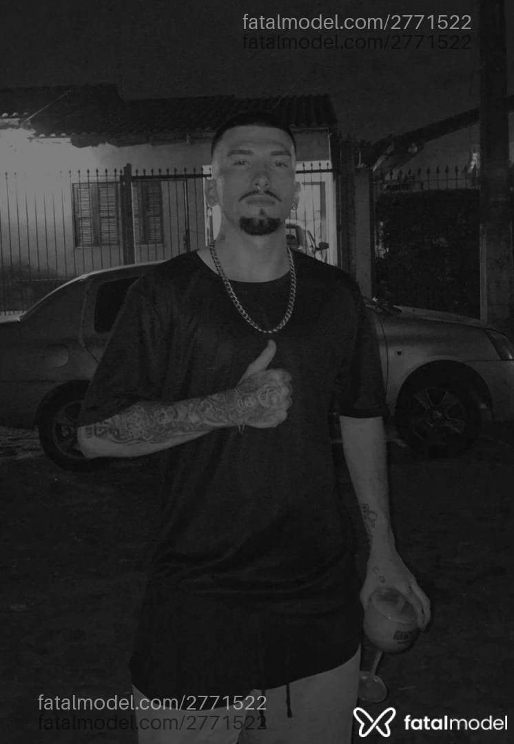 Acompanhante homem morena (o) de olhos castanhos em Alvorada - Kauakakau