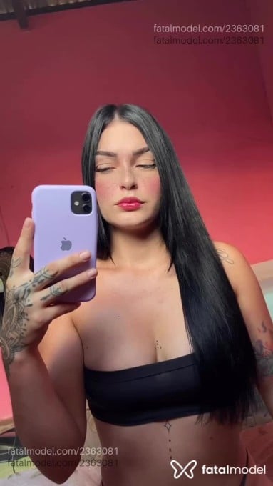 Acompanhante mulher morena (o) de olhos verdes - Ellen Acompanhante mulher morena (o) de olhos verdes - Ellen