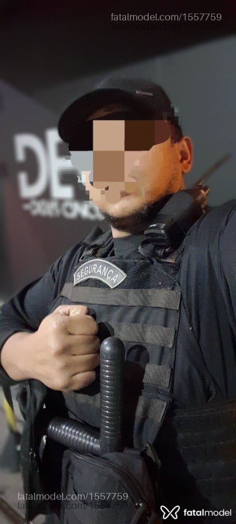 Acompanhante homem morena (o) de olhos castanhos em Canela - Negrão