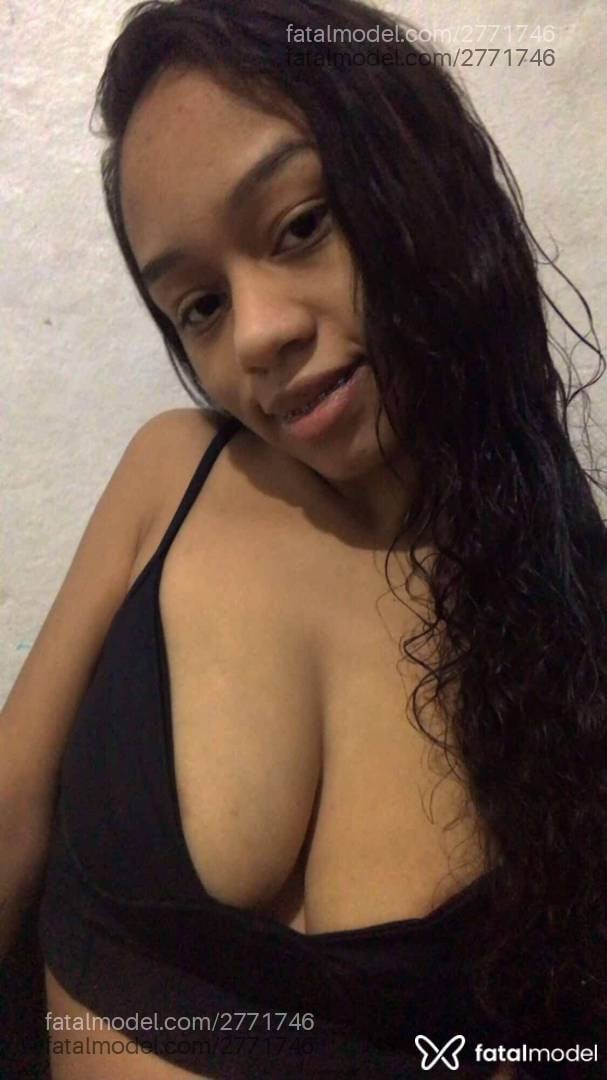 Acompanhante mulher morena (o) de olhos pretos em Chapadão do Sul - Kamille