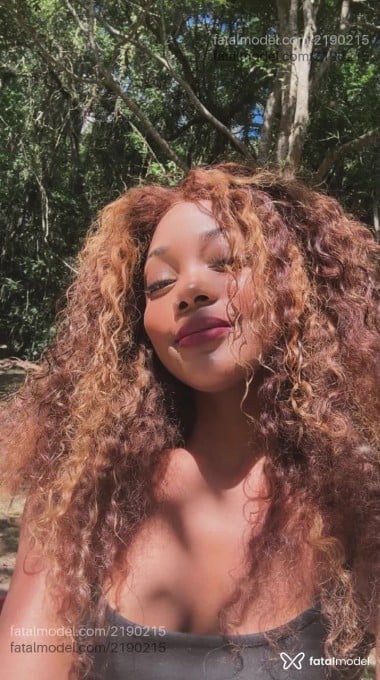 Acompanhante mulher com cabelo castanho de olhos mel em São Caetano do Sul - Morgana