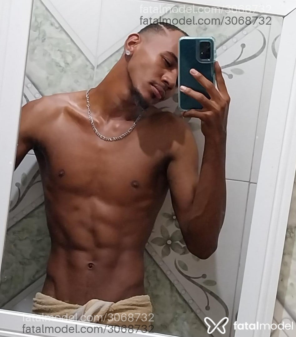 Acompanhante homem morena (o) de olhos pretos em Porto Velho - Thallisrodrigo