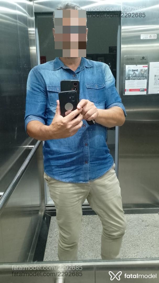 Acompanhante homem com cabelo grisalho de olhos castanhos em Uberaba Acompanhante homem com cabelo grisalho de olhos castanhos em Uberaba - Massagistafm