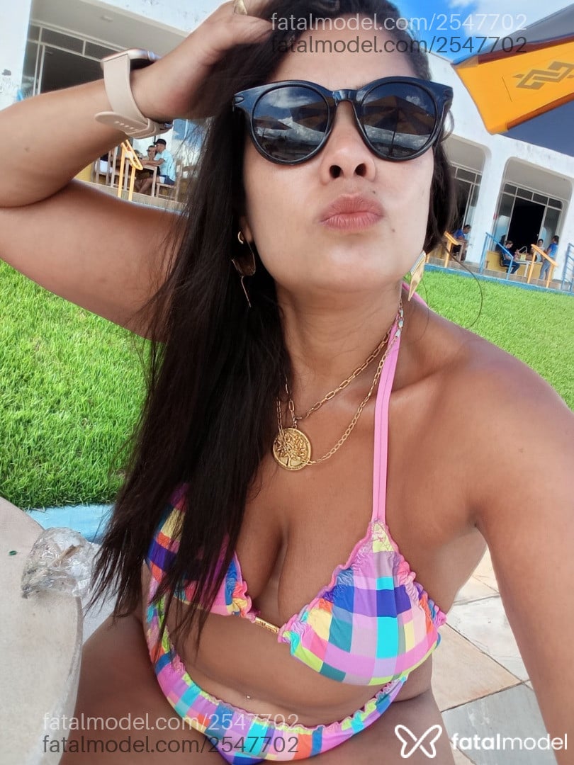 Acompanhante mulher morena (o) de olhos mel em Boa Esperança Acompanhante mulher morena (o) de olhos mel em Boa Esperança - Tiphany