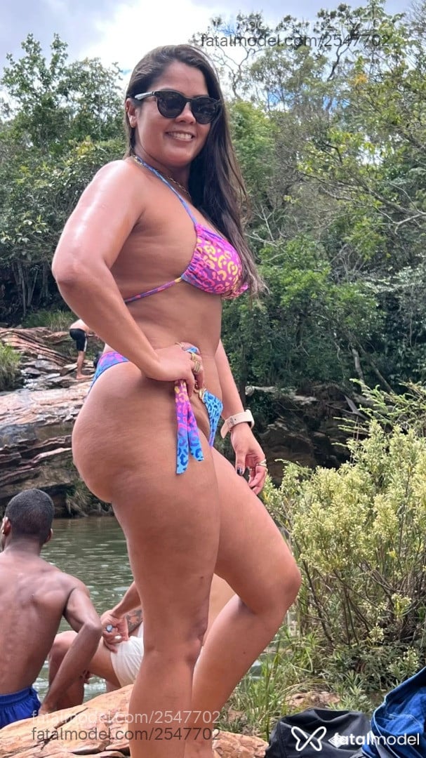 Acompanhante mulher morena (o) de olhos mel em Boa Esperança Acompanhante mulher morena (o) de olhos mel em Boa Esperança - Tiphany