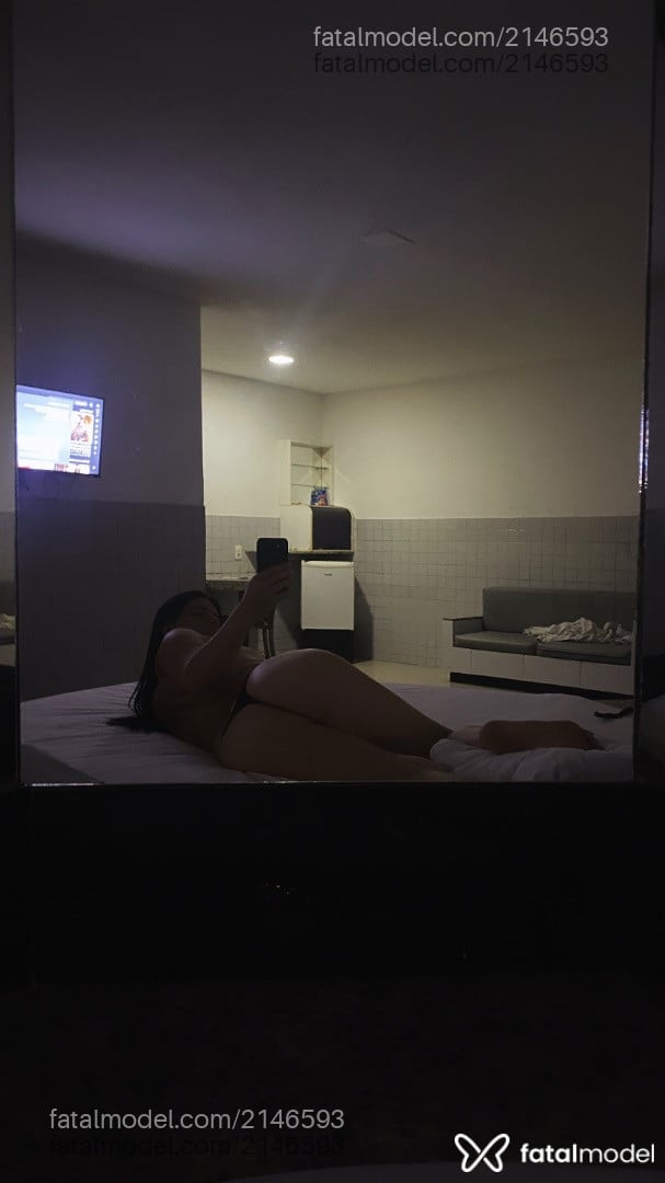 Acompanhante mulher trans morena (o) de olhos castanhos em Vitória de Santo Antão - Aagell