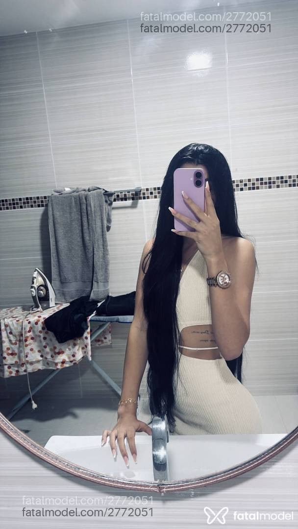 Acompanhante mulher morena (o) de olhos castanhos em Virtual - Manuela