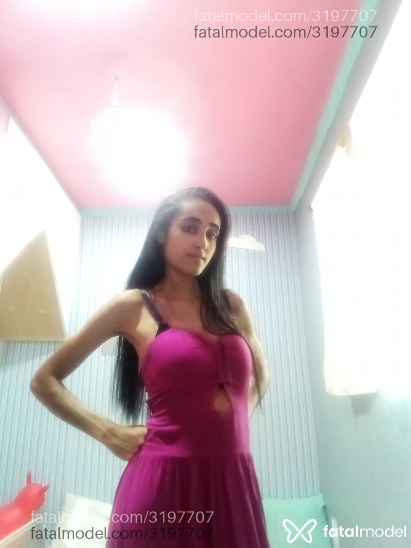 Acompanhante mulher morena (o) de olhos castanhos em São José do Rio Preto - Agatha Moreira