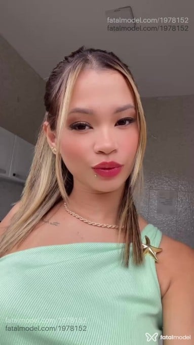 Acompanhante mulher com cabelo castanho de olhos castanhos em Boa Vista - Luana