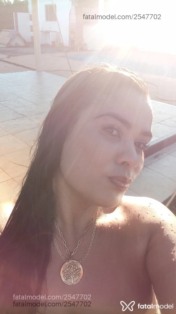 Acompanhante mulher morena (o) de olhos mel em Boa Esperança Acompanhante mulher morena (o) de olhos mel em Boa Esperança - Tiphany