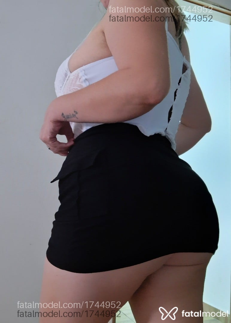 Acompanhante mulher loira (o) de olhos castanhos em Registro - Sheila loba