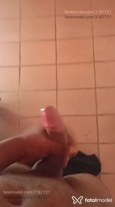 Acompanhante homem morena (o) de olhos castanhos em Guarapari Acompanhante homem morena (o) de olhos castanhos em Guarapari - Bigblack