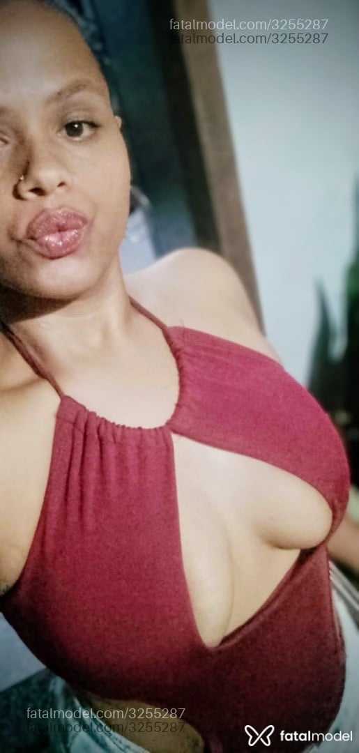 Acompanhante mulher morena (o) de olhos castanhos em Itajaí - Jeniffer