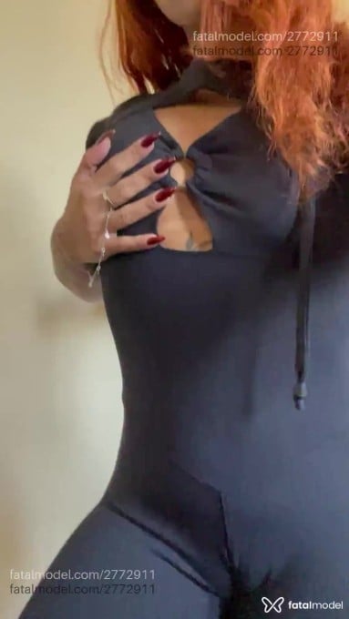 Acompanhante mulher ruiva (o) de olhos mel em Virtual - Prixie Fetish