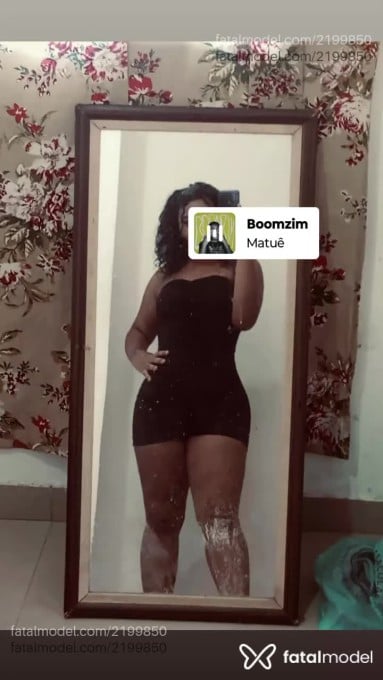 Acompanhante mulher morena (o) de olhos pretos em Rio de Janeiro - Larissa