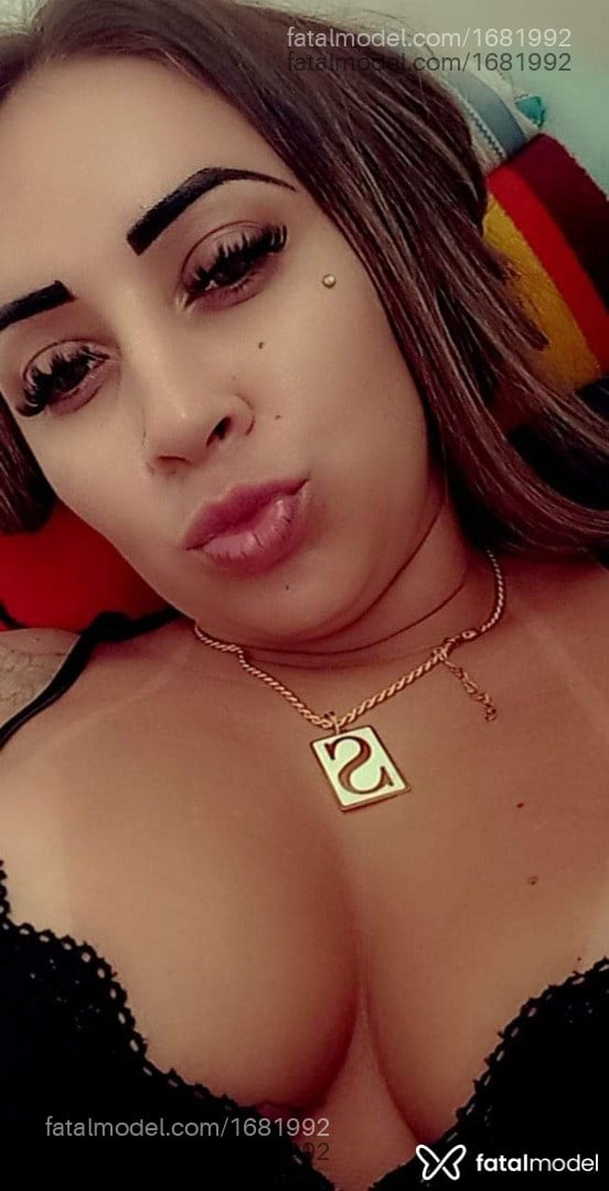 Acompanhante mulher loira (o) de olhos castanhos em Araçatuba - Giovana