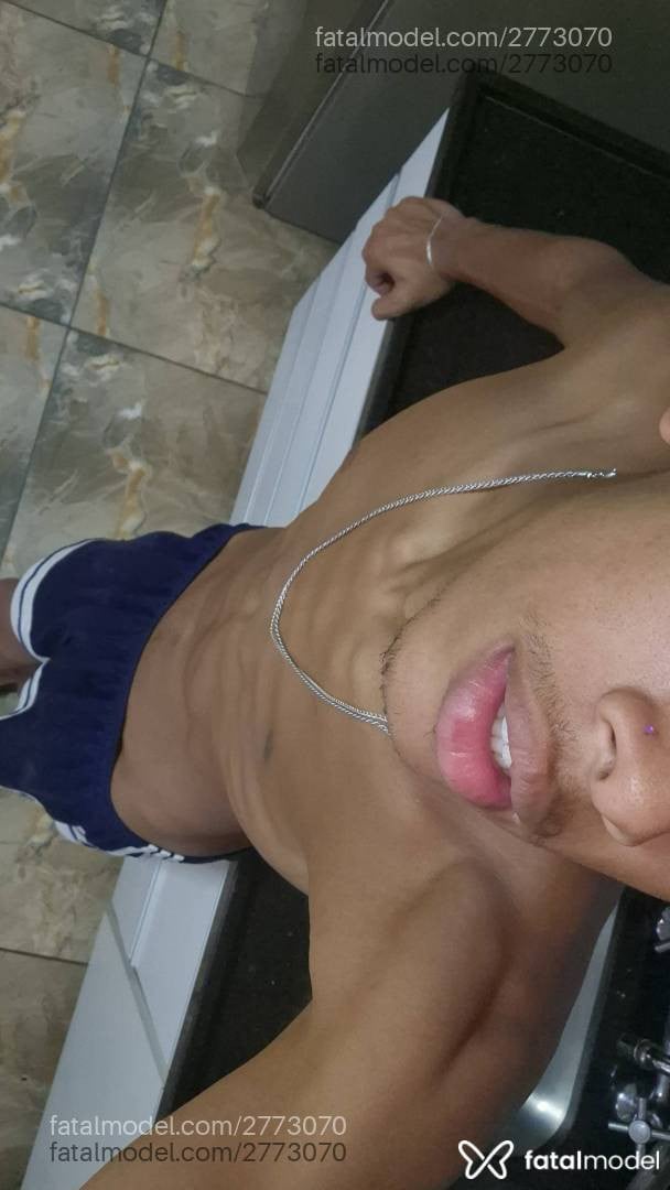 Acompanhante homem morena (o) de olhos castanhos em São Paulo - Luiz Garcia
